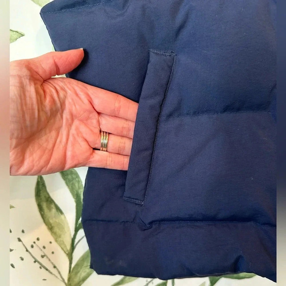 Chaps down puffer vest for youth boy. Size 4. Navy. - Picture 4 of 6